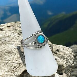 🌺Custom Sterling Silver & Opal Ring